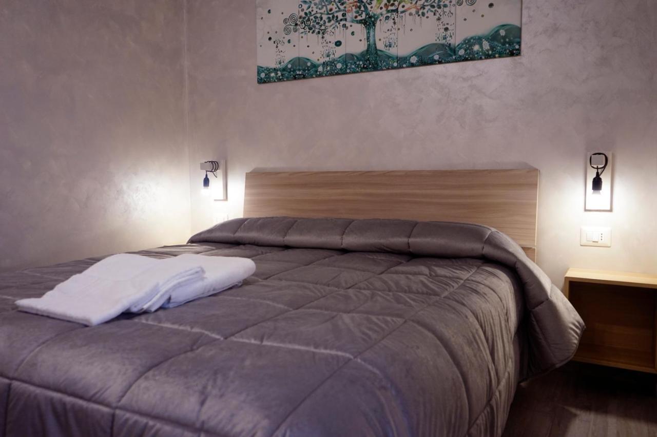 Roma Tourist Lease Otel Acilia Dış mekan fotoğraf