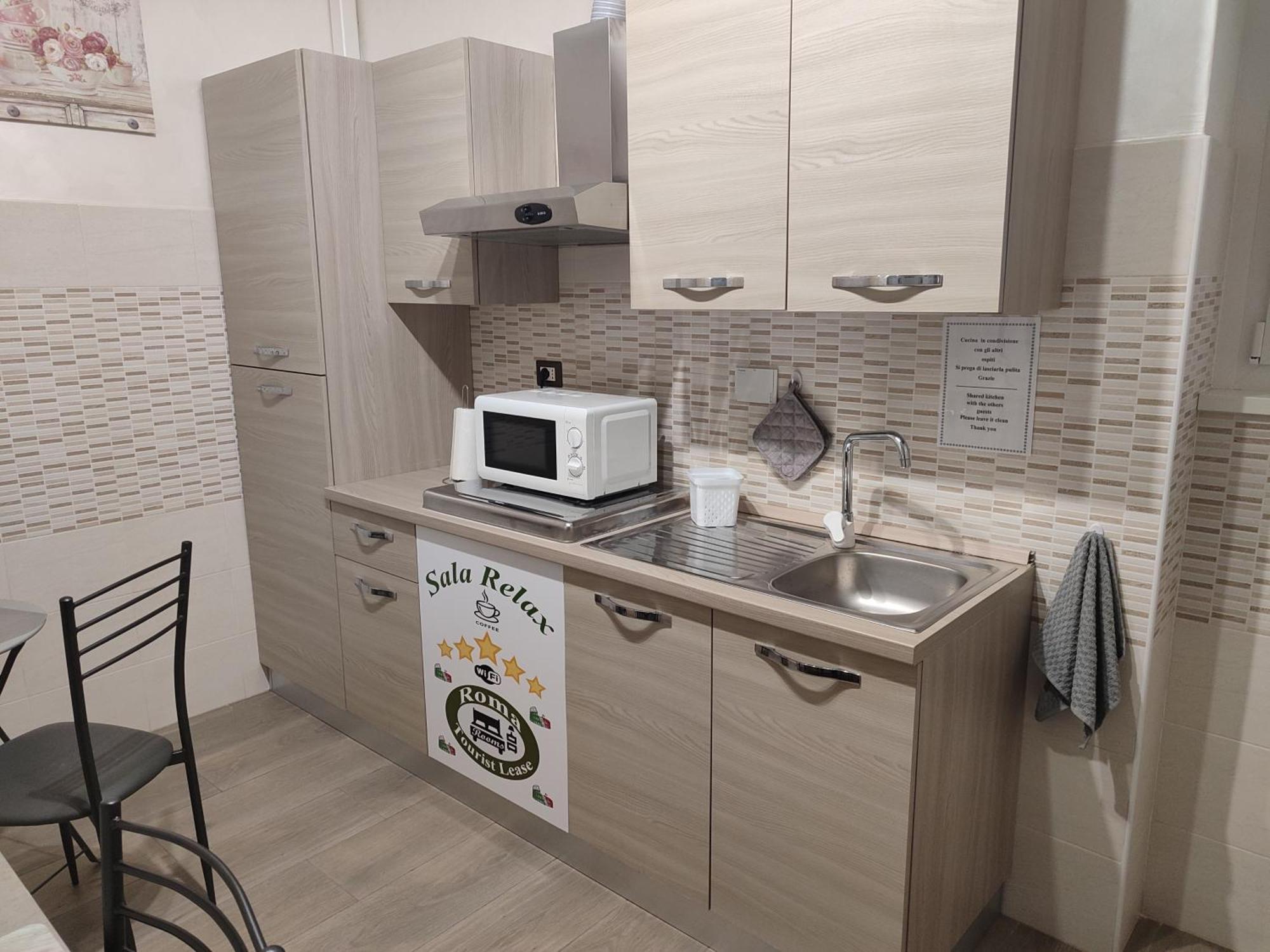 Roma Tourist Lease Otel Acilia Dış mekan fotoğraf